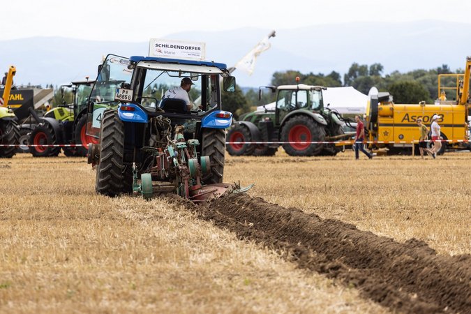 Bundesentscheid Pflügen 2022: Bewerb
